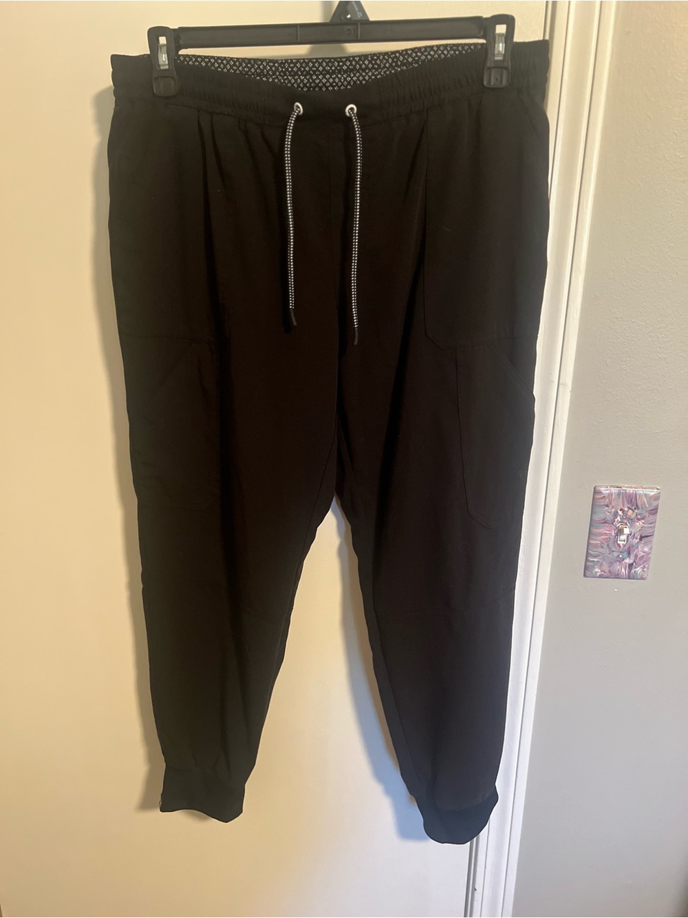 Beyond Scrubs Black Cargo Lounge Medical Scrub Jogger Pants - Size Petite Large